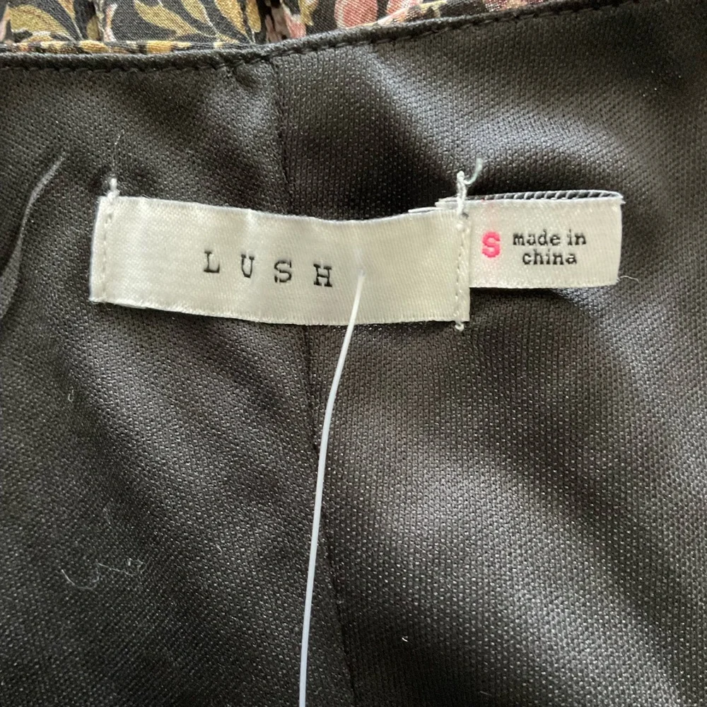 Lush floral mini dress - Picture 5 of 6